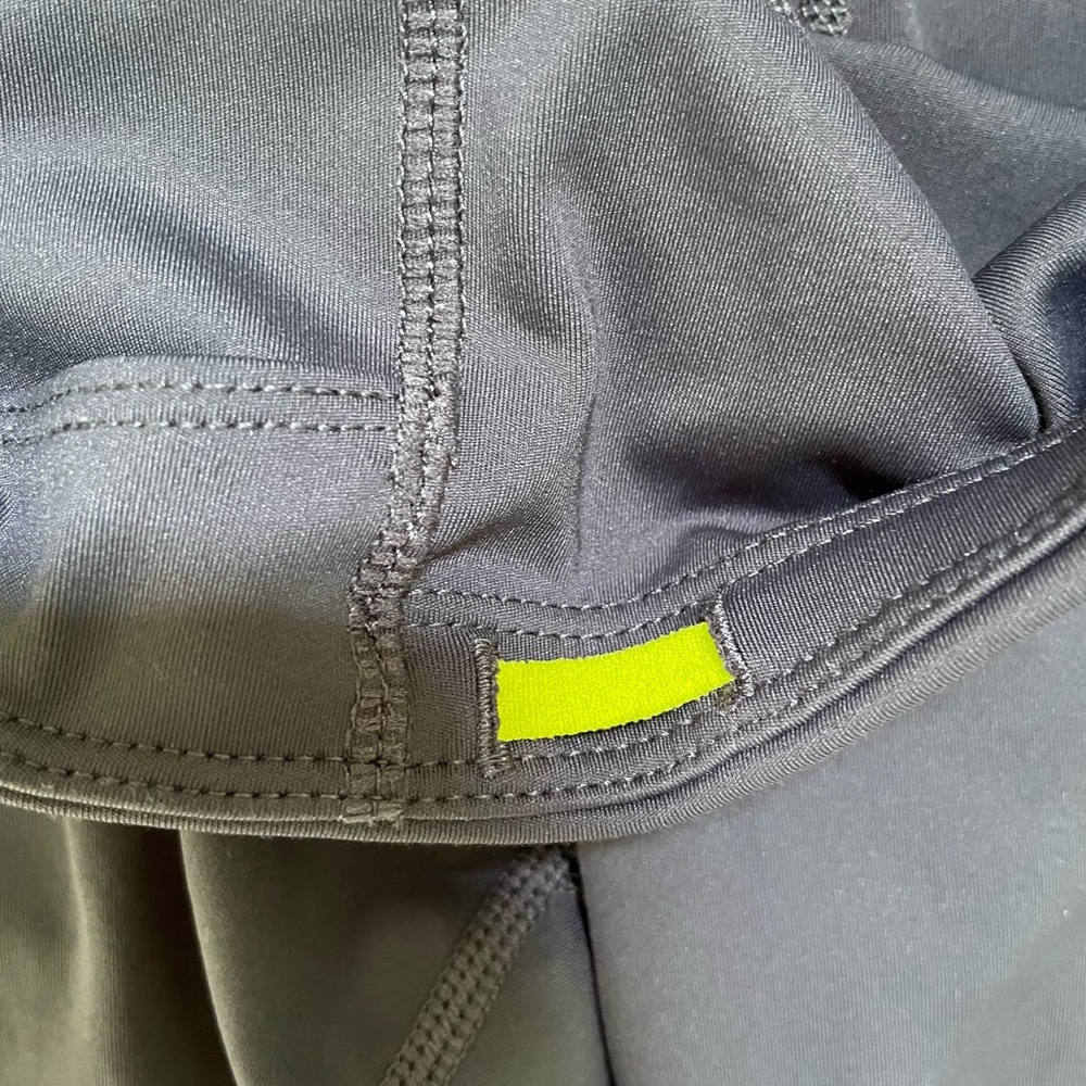 HP ๐ Athleta Swipe Sonar Workout Leggings - Picture 8 of 11